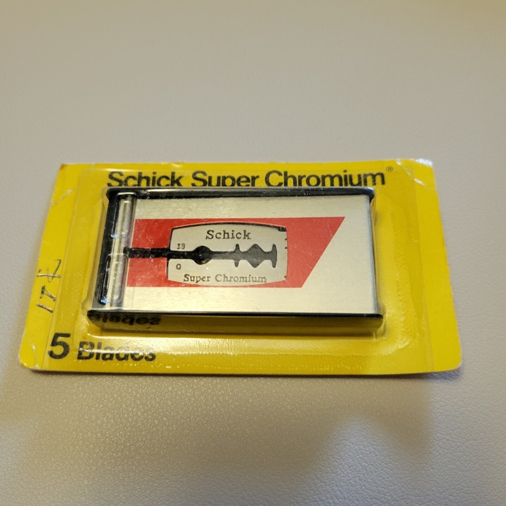Vintage NOS Schick Super Chromium‎ Razor Blades 5 Pack with Case